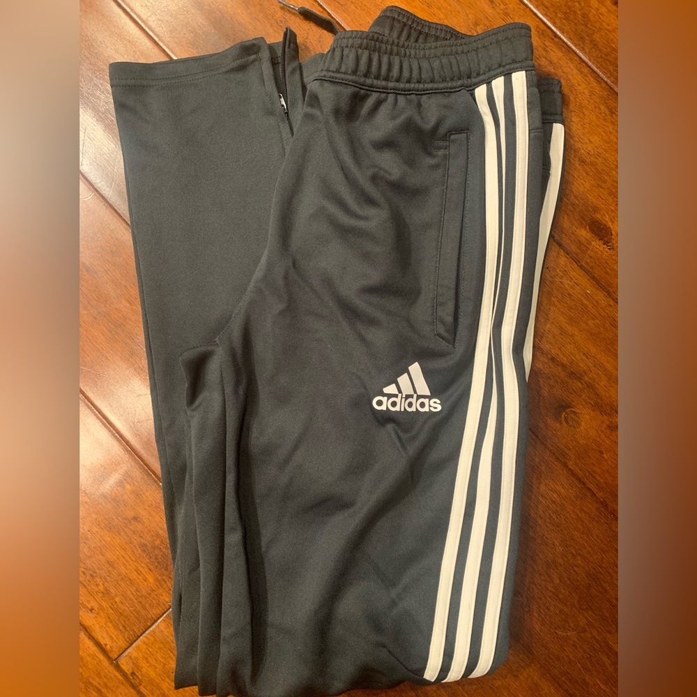 Adidas youth joggers. Size xl. Dark grey